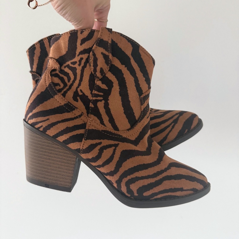 Western Ankle Boots Zebra Animal Print Cowgirl Booties Sugar Tula Womens Size 8